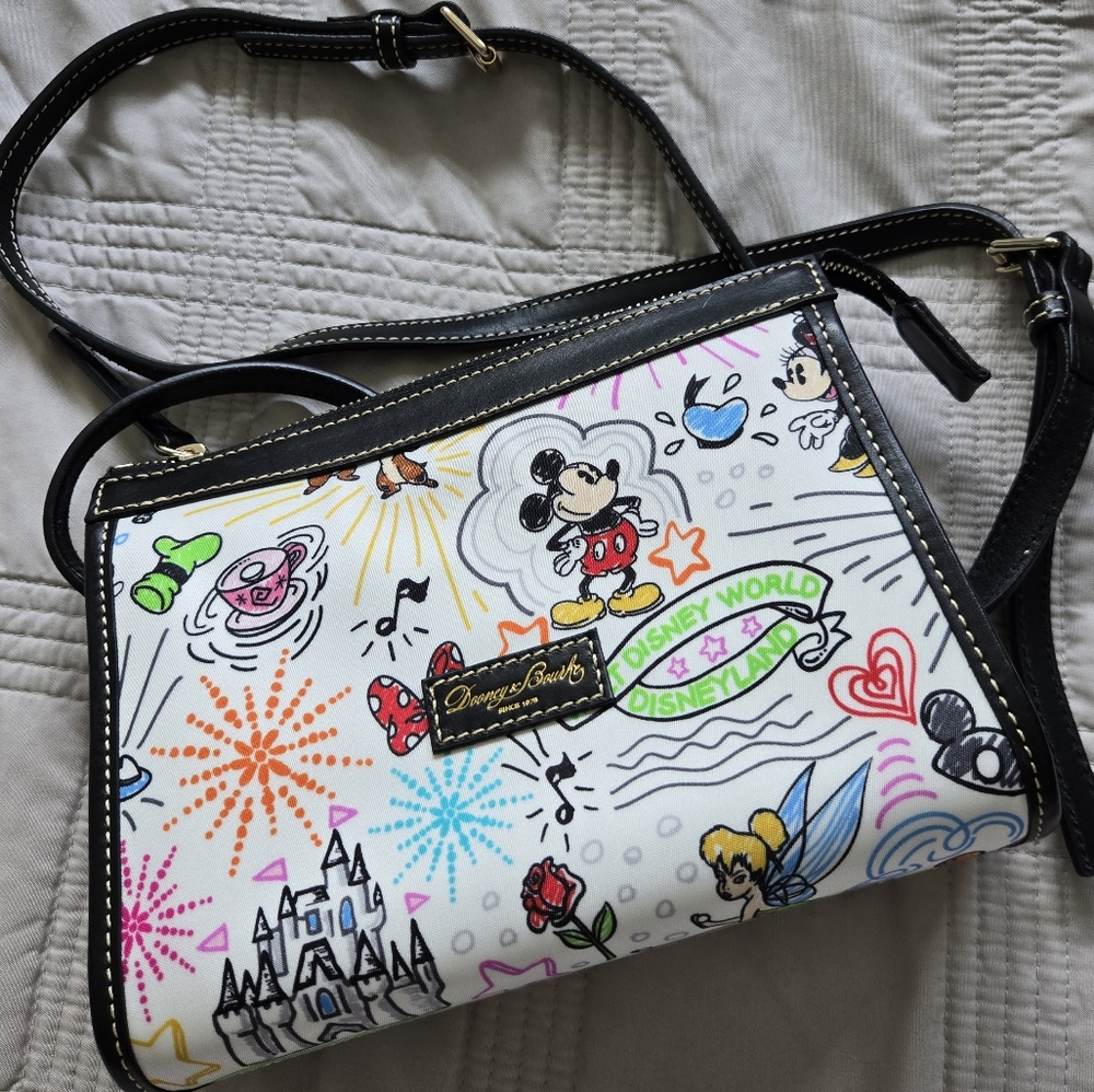 NWOT Disney Sketch Nylon 2021 Crossbody Bag by Disney Dooney & Bourke
